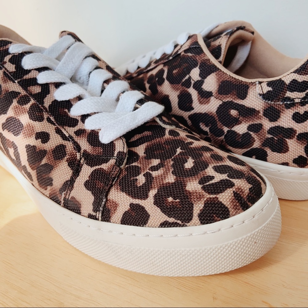 NWOT Steve Madden Animal Print Sneakers - Picture 5 of 6
